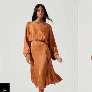 ASTR the label midi long sleeve dress